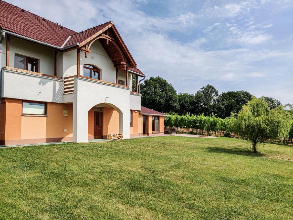 Vinox Winery Villa Ipolynyék Kültér fotó